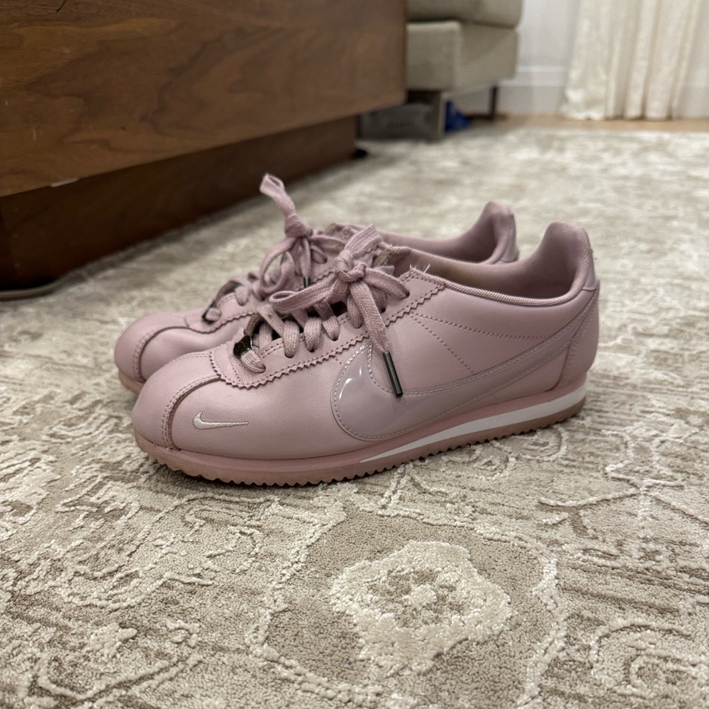 Nike Cortez Sneakers